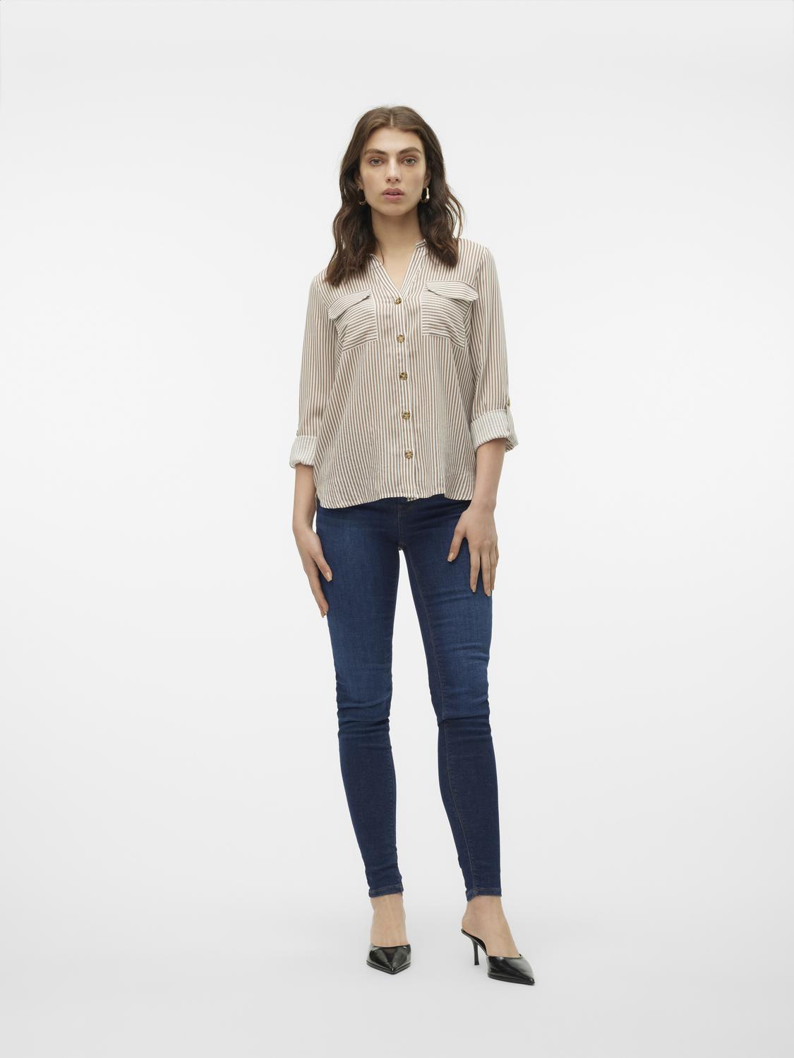 model_shot-front_full